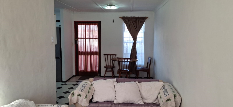 To Let 2 Bedroom Property for Rent in Rocklands Western Cape